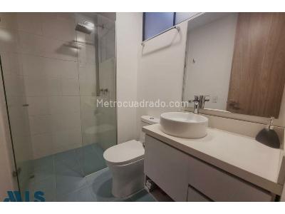 Apartamento de 3 alcobas en venta en Laureles, Medellín, 118 m² · foto 13 de 20