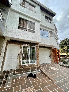 Casas en Venta en La Floresta, Medellín - Vivienda Nueva y Usada