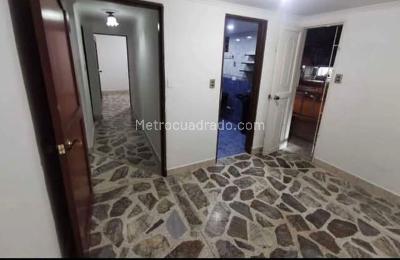 Apartamento de 3 alcobas en venta en Laureles La Almeria, Medellín, 101 m² · foto 8 de 10