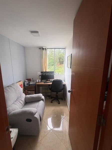 Piso – Medellín, Loreto, Buenos Aires - Más