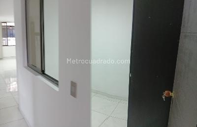 Apartamento de 3 alcobas en venta en Cristobal La America, Medellín, 78 m² · foto 2 de 13
