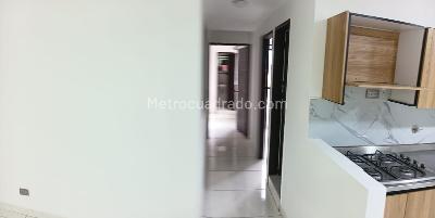 Apartamento de 3 alcobas en venta en Cristobal La America, Medellín, 78 m² · foto 5 de 13