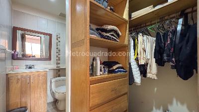 Apartamento de 4 alcobas en venta en Lorena, Medellín, 122 m² · foto 12 de 15