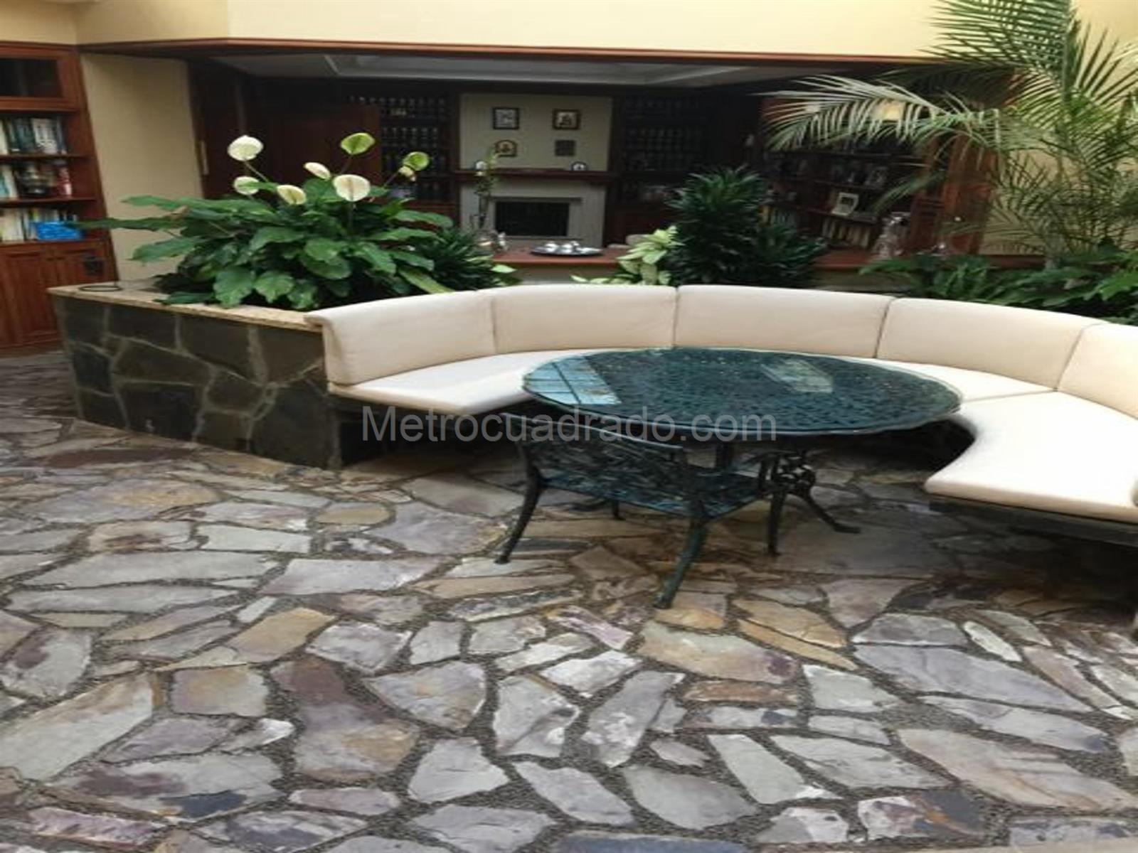 Casa de 5 habitaciones en venta en Santa Ana Oriental, Bogotá — imagen 1 de 20