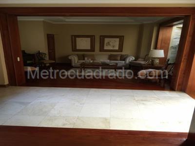 Casa de 5 alcobas en venta en Santa Ana Oriental, Bogotá, 800 m² · foto 2 de 20