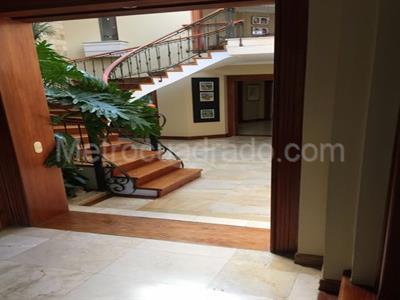 Casa de 5 alcobas en venta en Santa Ana Oriental, Bogotá, 800 m² · foto 3 de 20