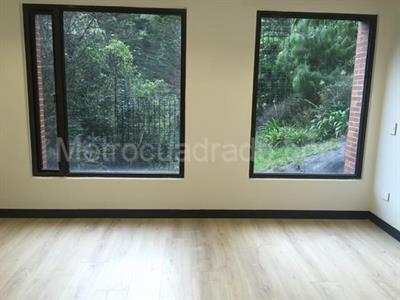 Apartamento de 4 alcobas en venta en Santa Barbara Alta, Bogotá, 655 m² · foto 19 de 20