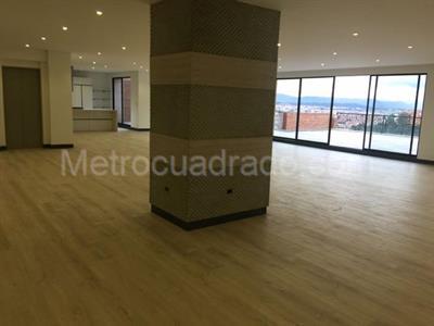 Apartamento de 4 alcobas en venta en Santa Barbara Alta, Bogotá, 655 m² · foto 20 de 20
