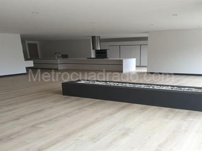 Apartamento de 4 alcobas en venta en Santa Barbara Alta, Bogotá, 655 m² · foto 4 de 20