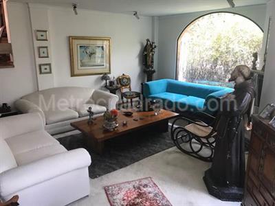 Casa de 4 alcobas en venta en Santa Ana Oriental, Bogotá, 275 m² · foto 18 de 19