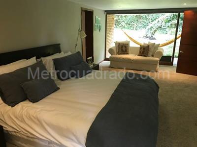 Casa de 5 alcobas en venta en Santa Ana Oriental, Bogotá, 1000 m² · foto 8 de 18