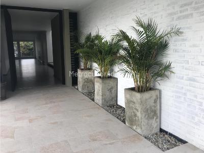 Casa de 5 alcobas en venta en Santa Ana Oriental, Bogotá, 800 m² · foto 3 de 12