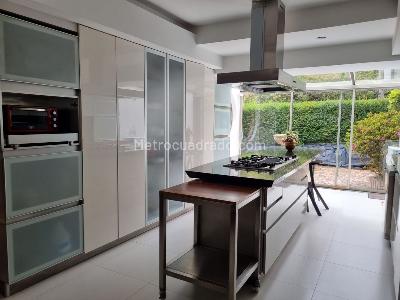 Casa de 5 alcobas en venta en Santa Ana Oriental, Bogotá, 700 m² · foto 6 de 20