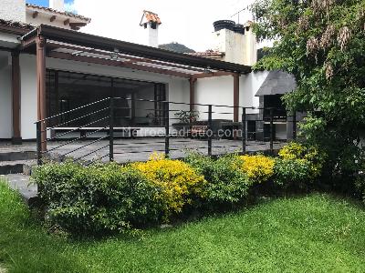 Casa de 4 alcobas en venta en Santa Ana Oriental, Bogotá, 500 m² · foto 2 de 20