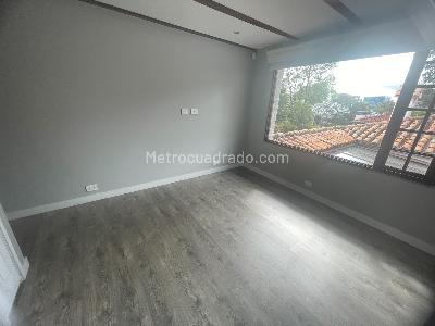Casa de 5 alcobas en venta en Santa Ana Oriental Usaquen, Bogotá, 850 m² · foto 10 de 17