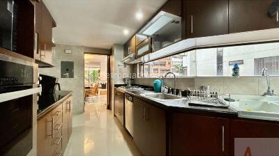 Apartamento en venta en Santa Barbara Central, Bogotá · foto 12 de 15