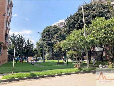 Apartamento en venta en Santa Barbara Central, Bogotá · foto 2 de 15