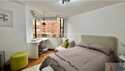 Apartamento en venta en Santa Barbara Central, Bogotá · foto 6 de 15
