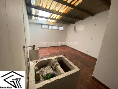 Casa de 3 alcobas en venta en El Batan, Bogotá, 300 m² · foto 14 de 20