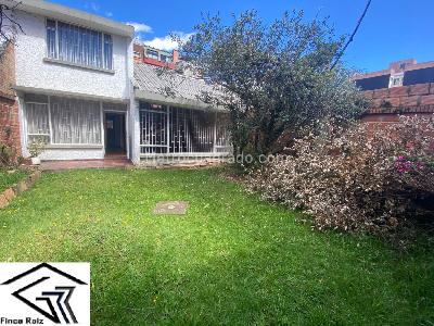 Casa de 3 alcobas en venta en El Batan, Bogotá, 300 m² · foto 15 de 20