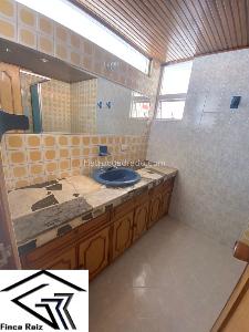 Casa de 3 alcobas en venta en El Batan, Bogotá, 300 m² · foto 3 de 20