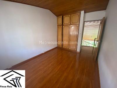 Casa de 3 alcobas en venta en El Batan, Bogotá, 300 m² · foto 6 de 20