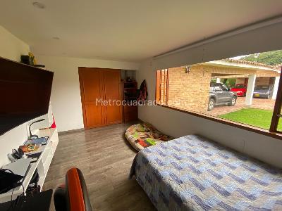 Casa de 4 alcobas en venta en San Jose De Bavaria, Bogotá, 320 m² · foto 12 de 20