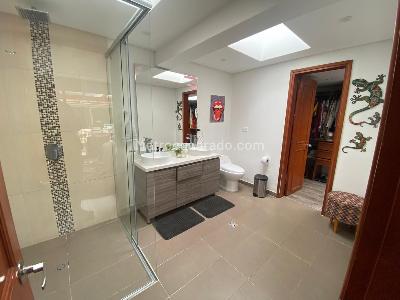 Casa de 4 alcobas en venta en San Jose De Bavaria, Bogotá, 320 m² · foto 16 de 20