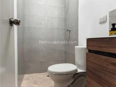 Casa de 5 alcobas en venta en Norte, Bogotá, 207 m² · foto 16 de 20