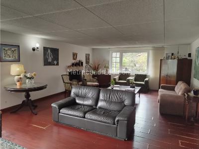 Casa de 5 alcobas en venta en Norte, Bogotá, 537 m² · foto 3 de 20