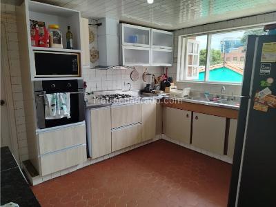 Casa de 5 alcobas en venta en Norte, Bogotá, 537 m² · foto 8 de 20