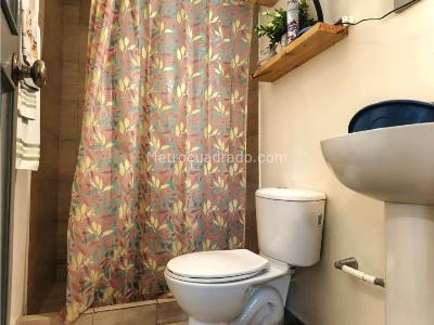 Casa de 5 alcobas en venta en Norte, Bogotá, 319 m² · foto 15 de 20