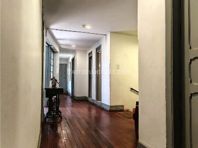 Casa de 5 alcobas en venta en Norte, Bogotá, 319 m² · foto 6 de 20