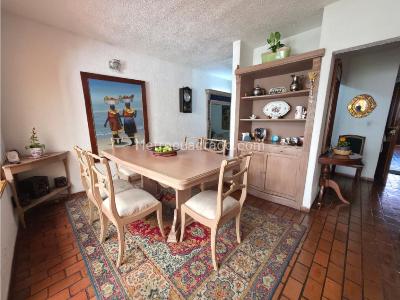 Casa de 4 alcobas en venta en Norte, Bogotá, 250 m² · foto 2 de 16