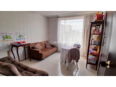 Casa de 5 alcobas en venta en Norte, Bogotá, 221 m² · foto 10 de 20