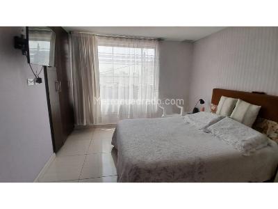 Casa de 5 alcobas en venta en Norte, Bogotá, 221 m² · foto 17 de 20