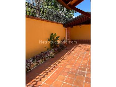 Casa de 3 alcobas en venta en Norte, Floridablanca, 213 m² · foto 17 de 20