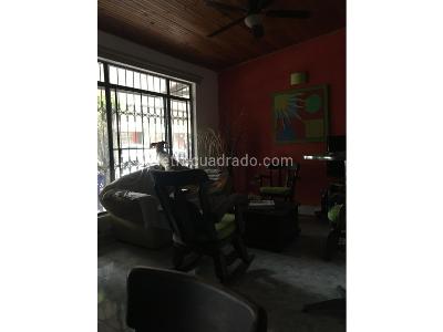 Casa de 2 alcobas en venta en Norte, Girardot, 98 m² · foto 3 de 10