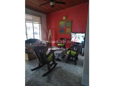 Casa de 2 alcobas en venta en Norte, Girardot, 98 m² · foto 4 de 10