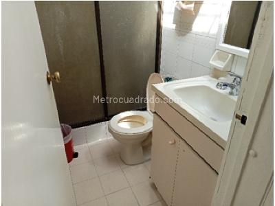 Casa de 5 alcobas en venta en Norte, Bogotá, 247 m² · foto 19 de 20