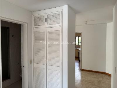 Apartamento de 3 alcobas en venta en Cerros De Niza, Bogotá, 146 m² · foto 10 de 20
