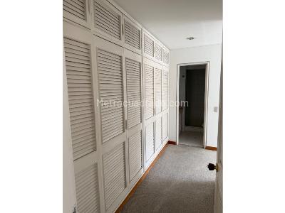 Apartamento de 3 alcobas en venta en Cerros De Niza, Bogotá, 146 m² · foto 14 de 20