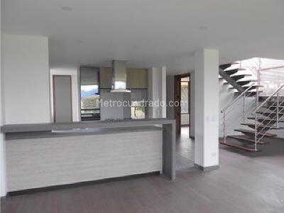 Casa de 3 alcobas en venta en Norte, Cajicá, 210 m² · foto 2 de 20