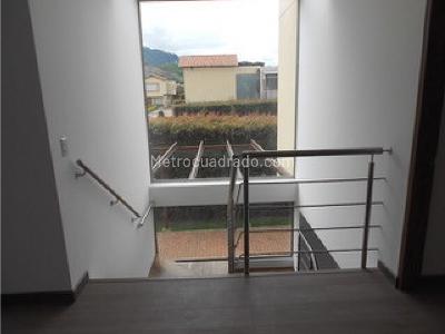 Casa de 3 alcobas en venta en Norte, Cajicá, 210 m² · foto 8 de 20