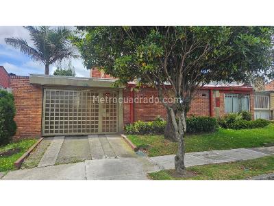 Casa de 3 alcobas en venta en Norte, Bogotá, 364 m² · foto 14 de 17