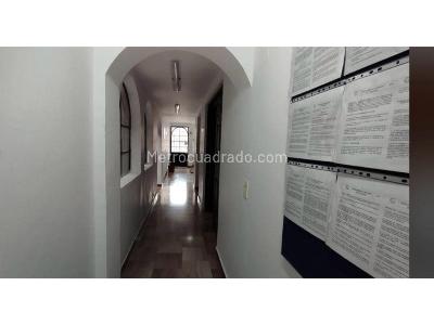 Casa de 5 alcobas en venta en Norte, Bogotá, 423 m² · foto 14 de 20