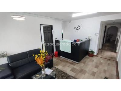 Casa de 5 alcobas en venta en Norte, Bogotá, 423 m² · foto 15 de 20