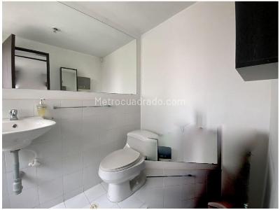 Casa de 5 alcobas en venta en Norte, Bogotá, 255 m² · foto 17 de 18