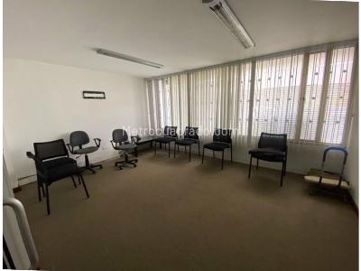 Casa de 5 alcobas en venta en Norte, Bogotá, 255 m² · foto 3 de 18