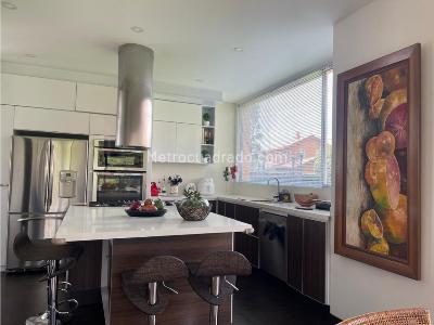 Casa de 3 alcobas en venta en Norte, Bogotá, 379 m² · foto 10 de 20